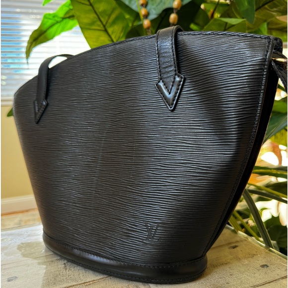 Louis Vuitton 💫 Epi Leather Bag 💫 - Picture 4 of 14